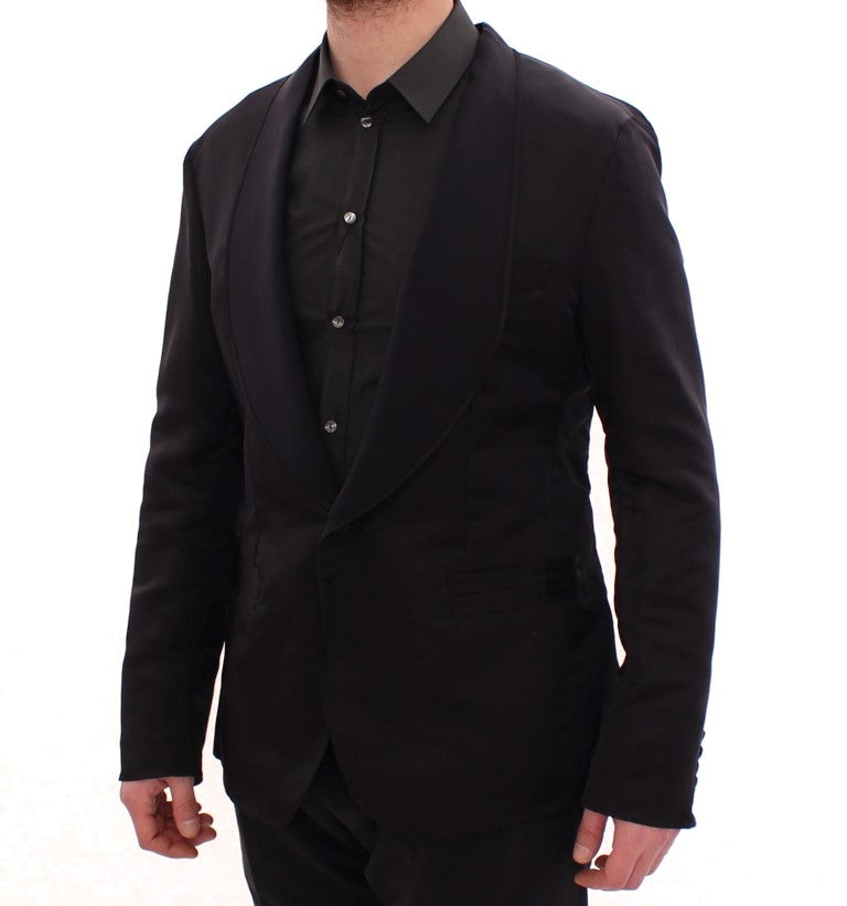 Schwarzer schmal geschnittener Seidenblazer