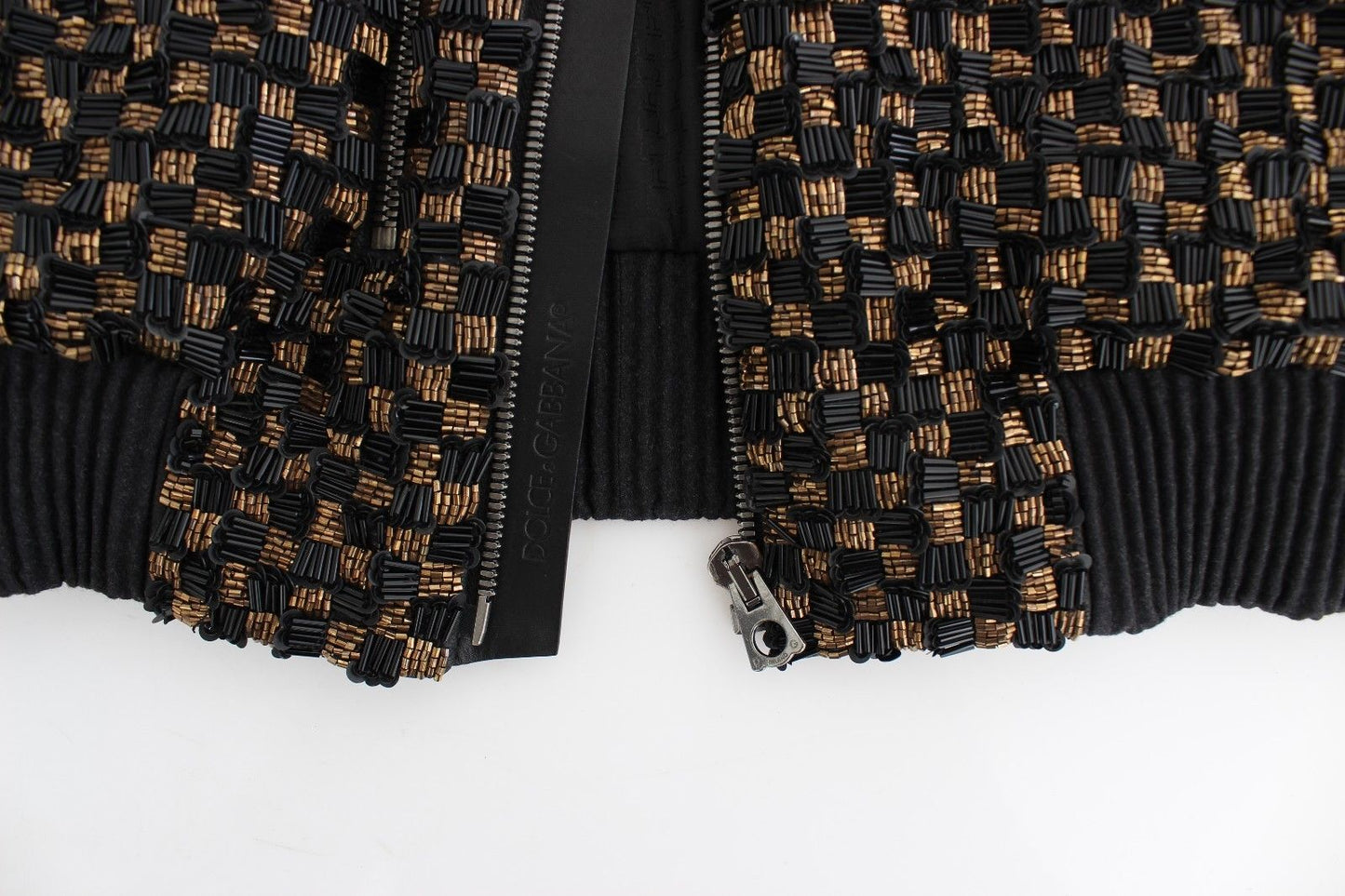 Schwarze Jacke aus Ziegenleder mit Pailletten