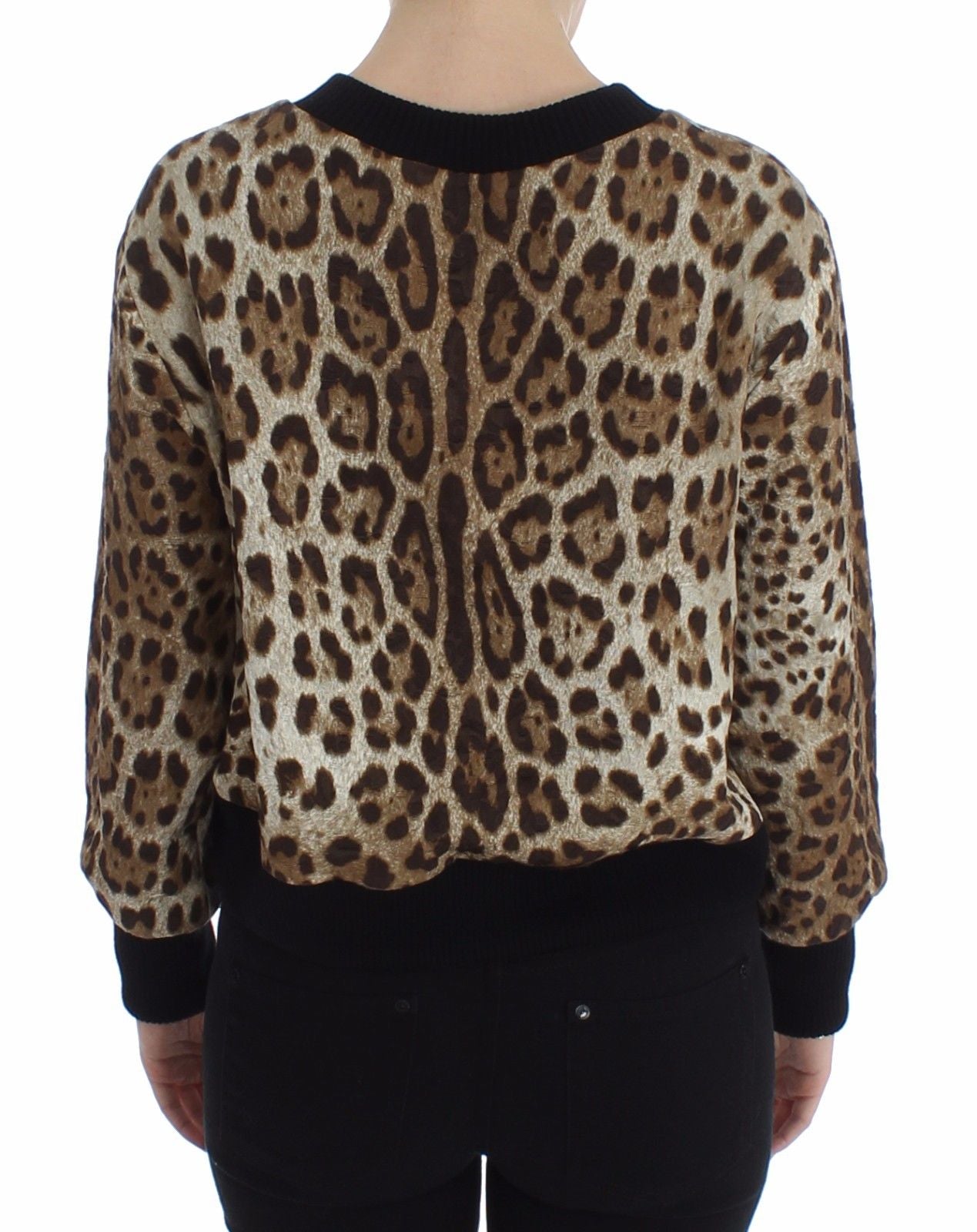 Kurzer Pullover mit Leopardenmuster und Rundhalsausschnitt