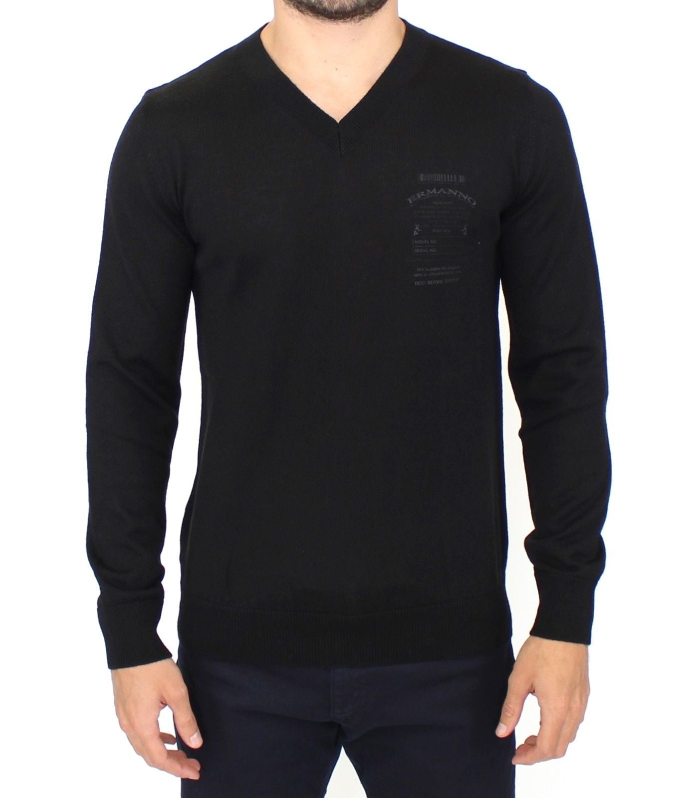 Schwarzer Pullover mit V-Ausschnitt aus einer Wollmischung