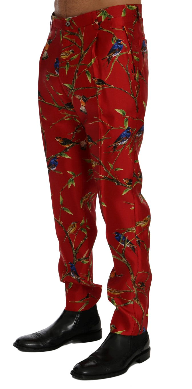 Rotes Seidenkleid mit Vogeldruck Hose
