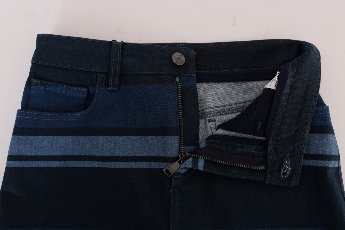 Kurzer blauer gestreifter Mini-Denim-Rock