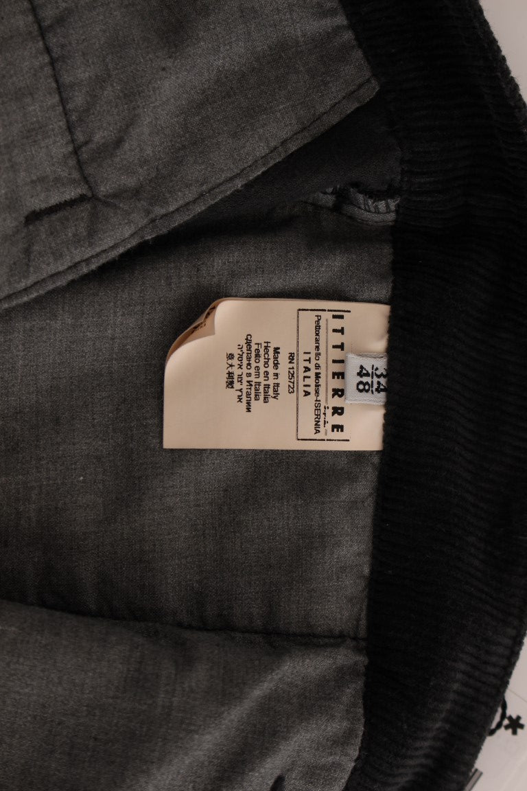 Schwarze Cordhose aus Baumwolle in gerader Passform