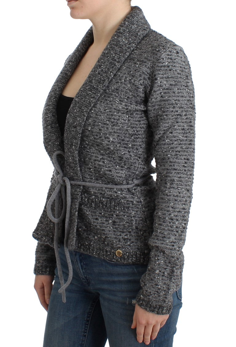 Graue Wollstrickjacke