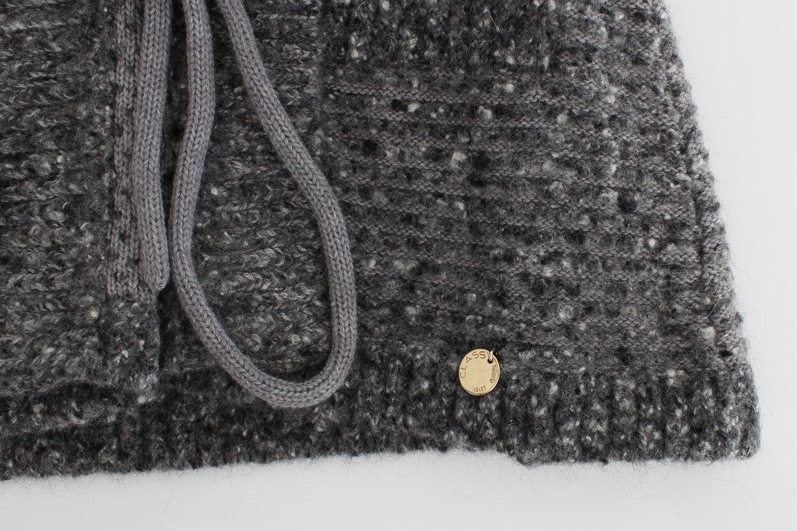 Graue Wollstrickjacke