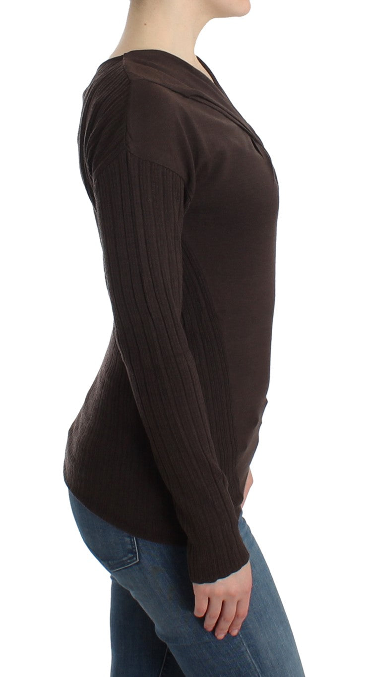 Brauner Wollstrickpullover