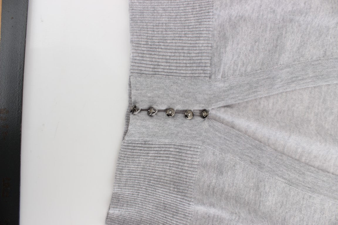 Graue Strickjacke aus Wolle in Kurzform