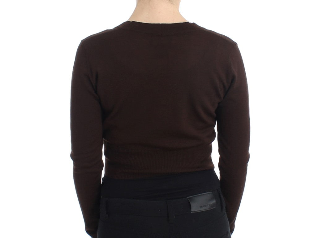 Braune Strickjacke aus Wolle in Kurzform