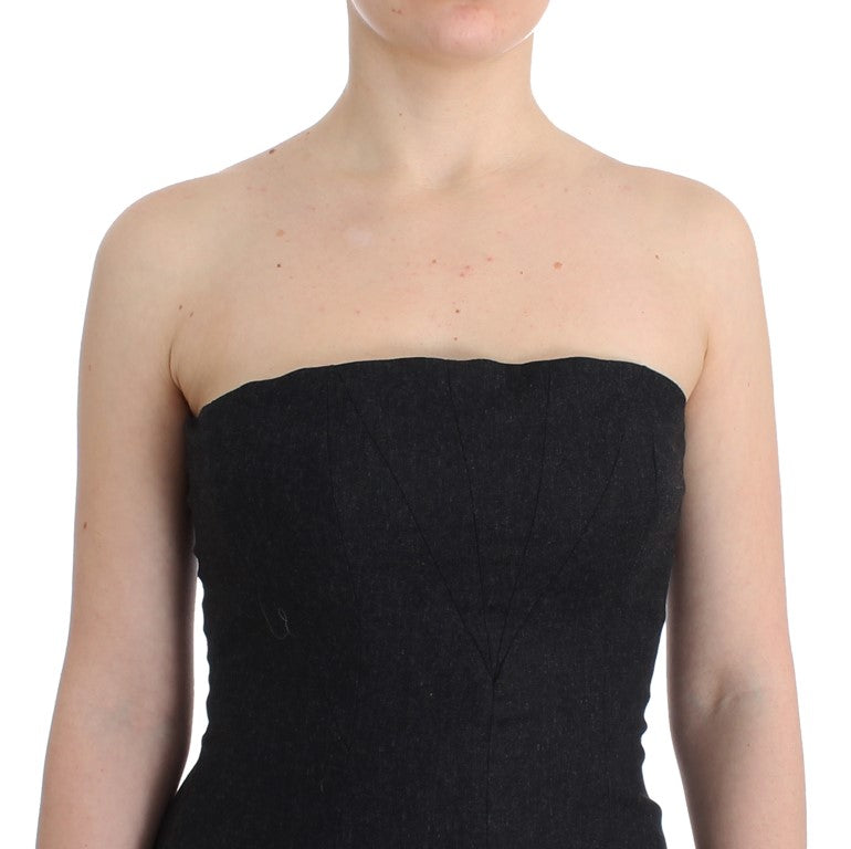 Graues trägerloses Kleid