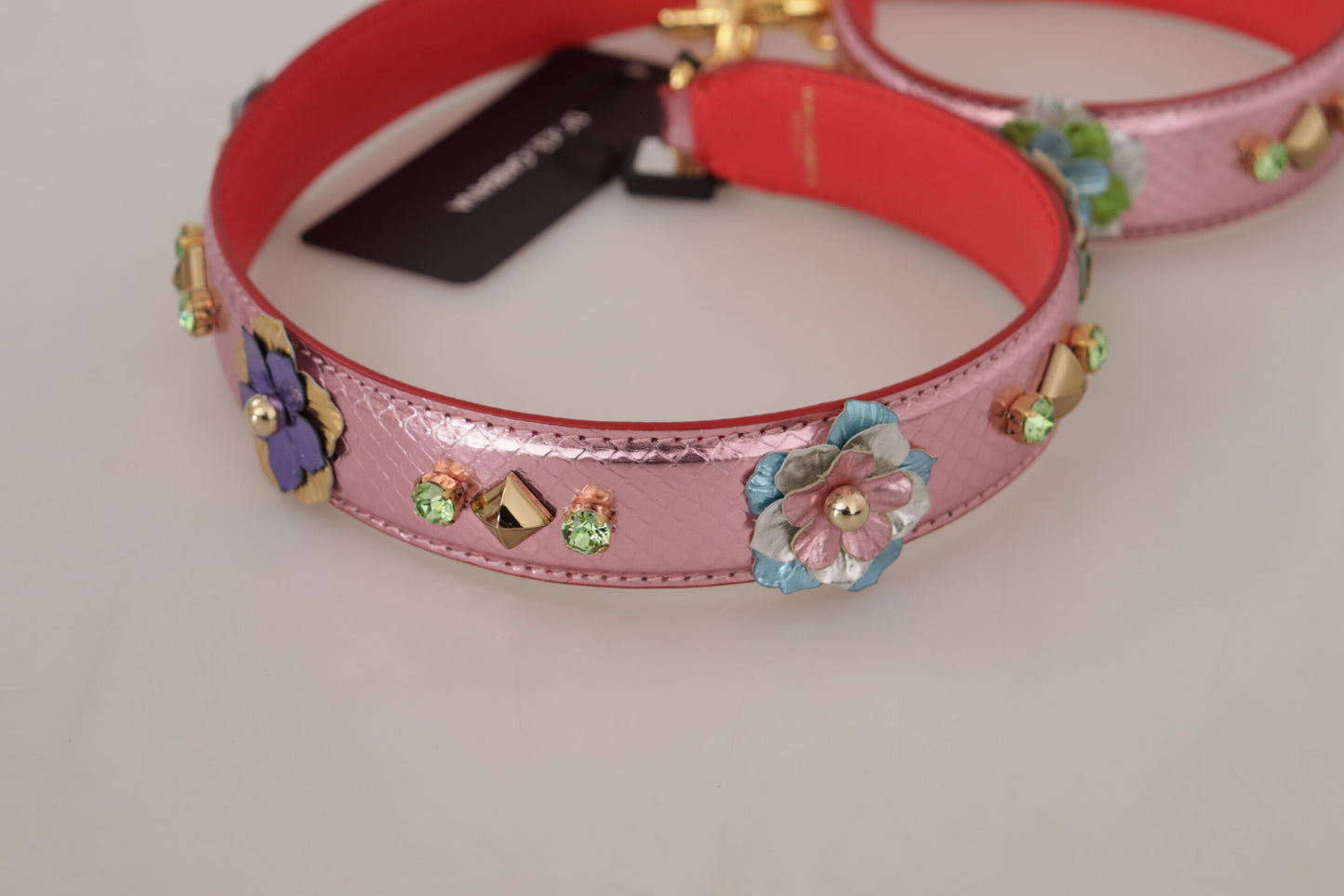 Metallischer rosa Leder-Nieten-Schulterriemen
