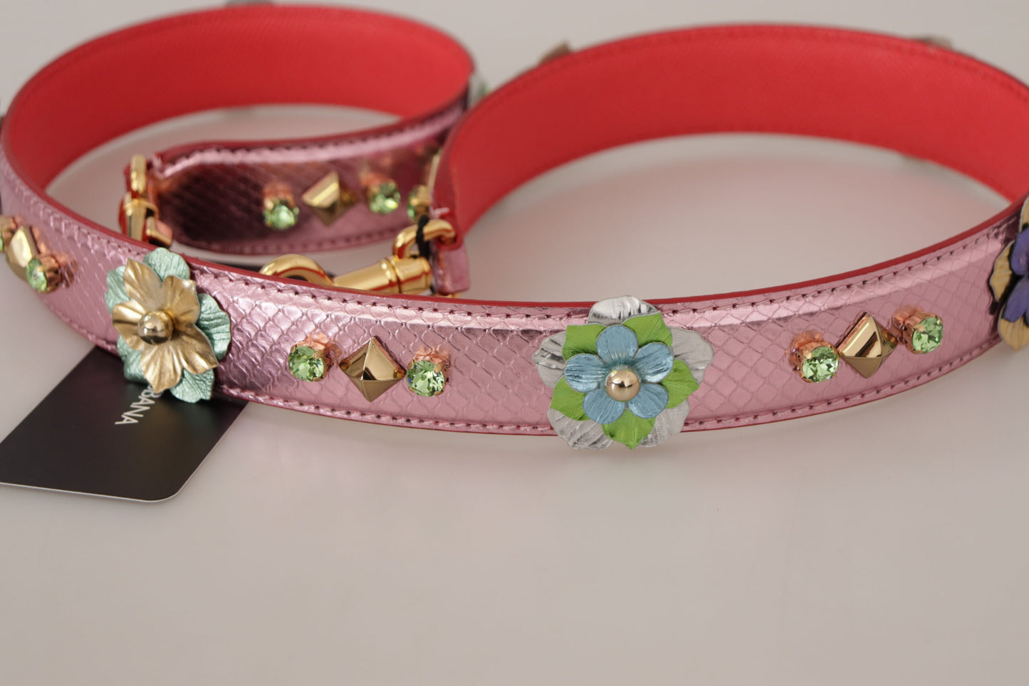 Metallischer rosa Leder-Nieten-Schulterriemen