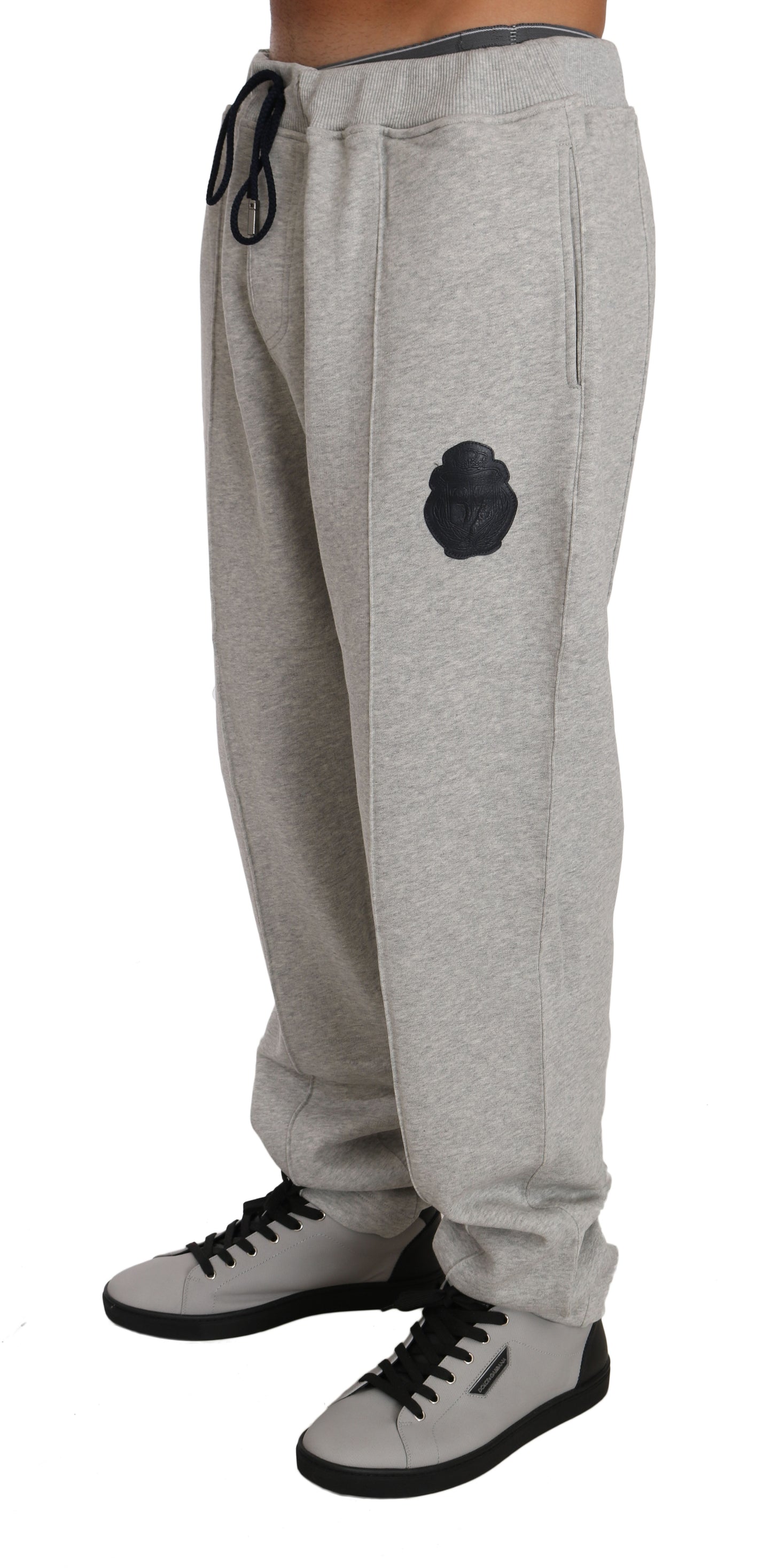 Graues Baumwollpullover-Hosen-Trainingsanzug-Set