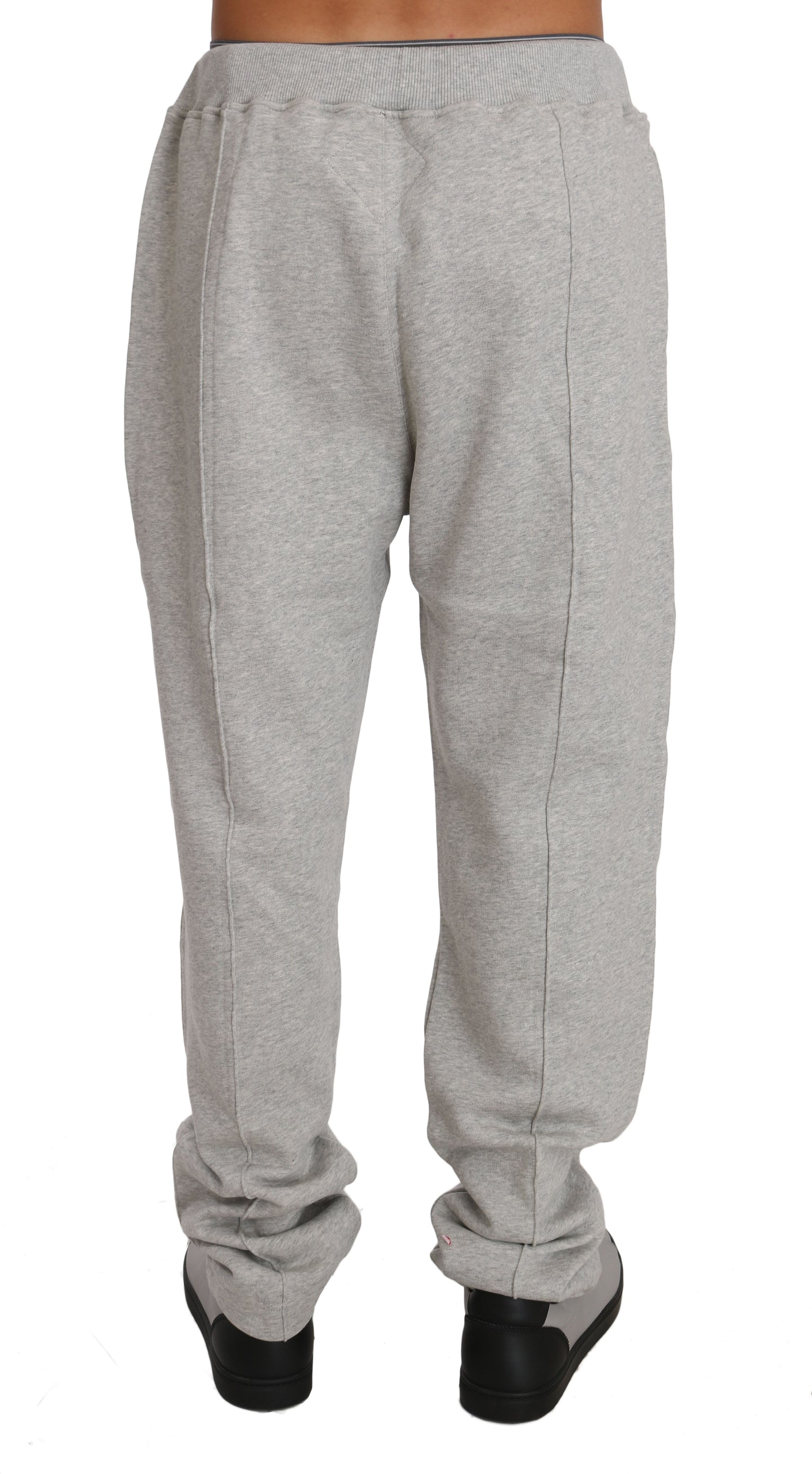 Graues Baumwollpullover-Hosen-Trainingsanzug-Set