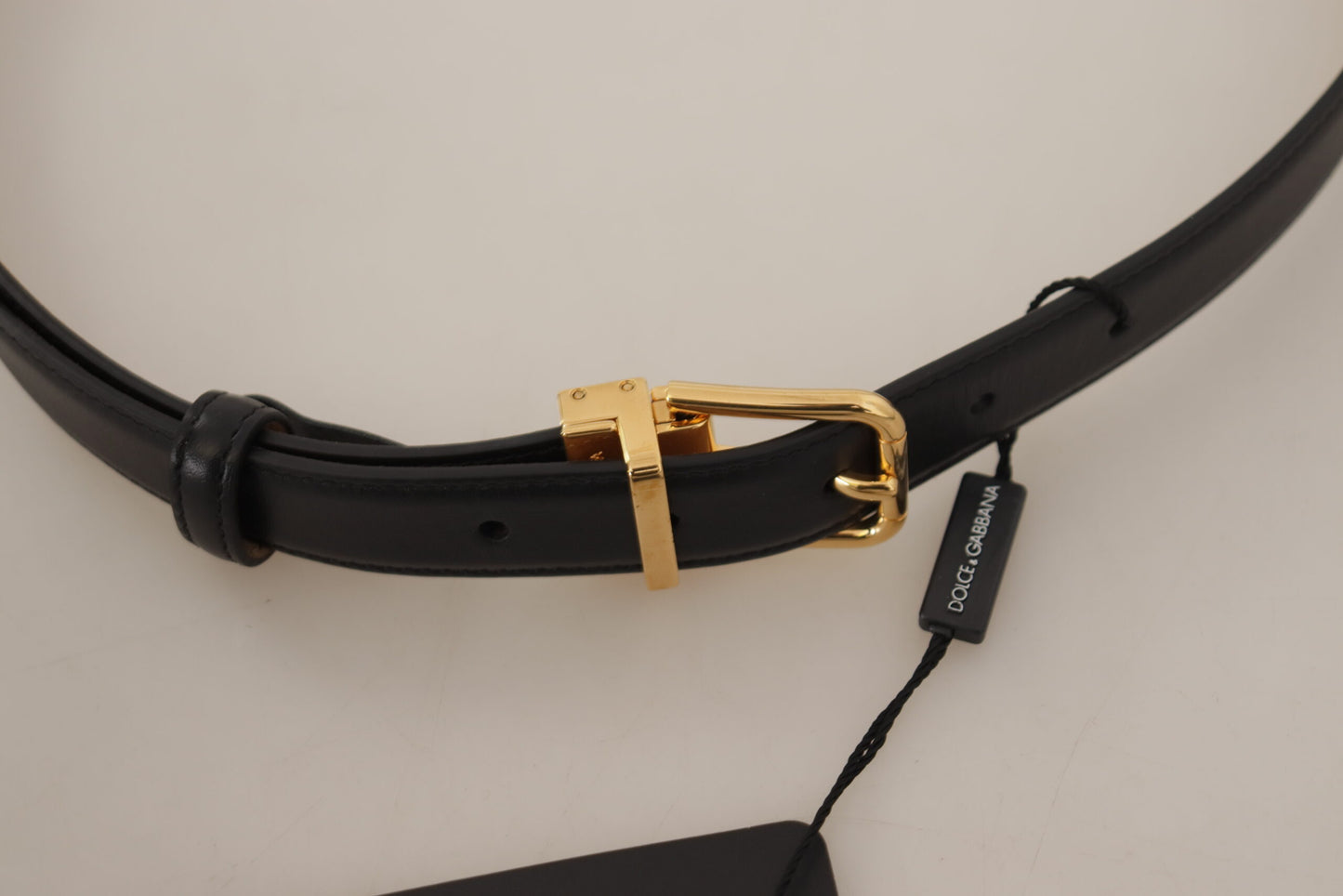 Schwarzes Kalbsleder Gold Metall Logo Gürtelschnalle