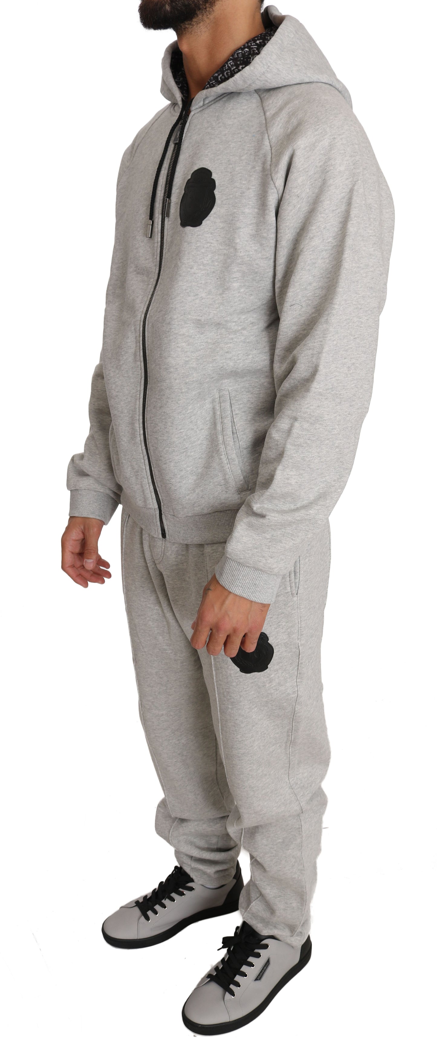 Grauer Baumwollpullover Hose Trainingsanzug
