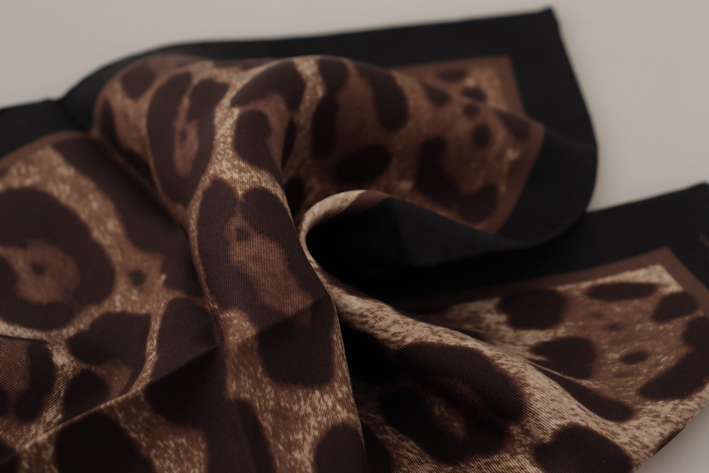 Brauner Leopard Seide Quadratisches Taschentuch Schal