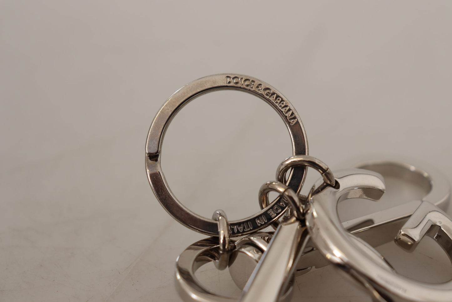 Silberfarbener Messing-Schlüsselanhänger DG Logo Keychain
