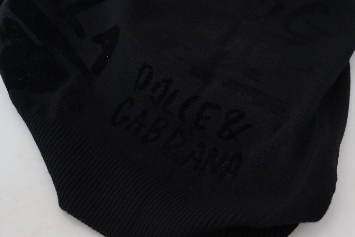 Schwarzer Wollpullover mit Logo-Muster und Rundhalsausschnitt