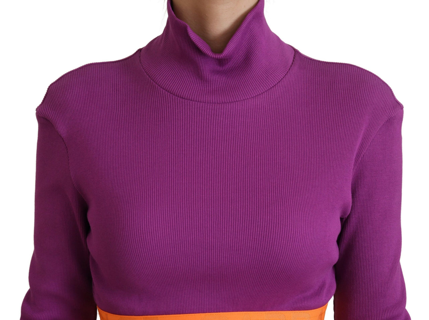 Lila Rollkragenpullover mit Cropped Pullover