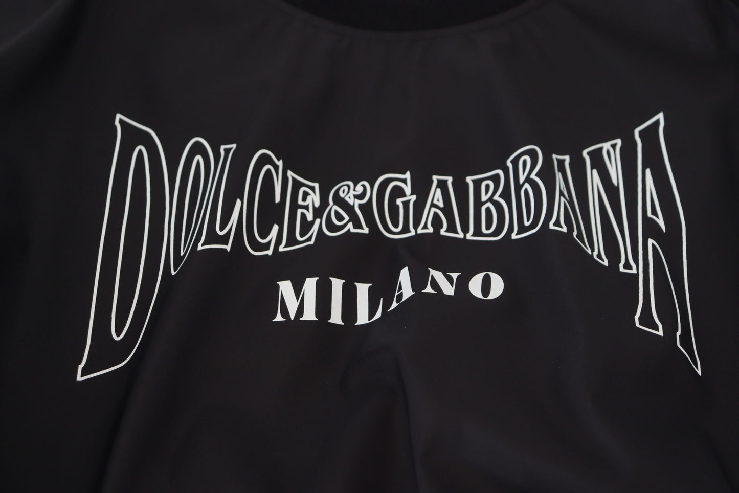 Schwarzer Nylonpullover mit Rundhalsausschnitt und Logo-Pullover