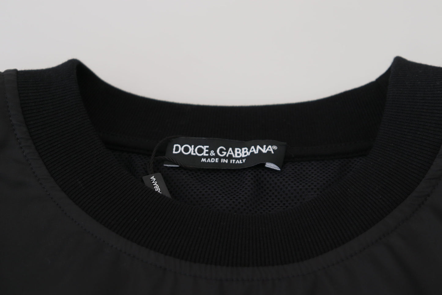Schwarzer Nylonpullover mit Rundhalsausschnitt und Logo-Pullover