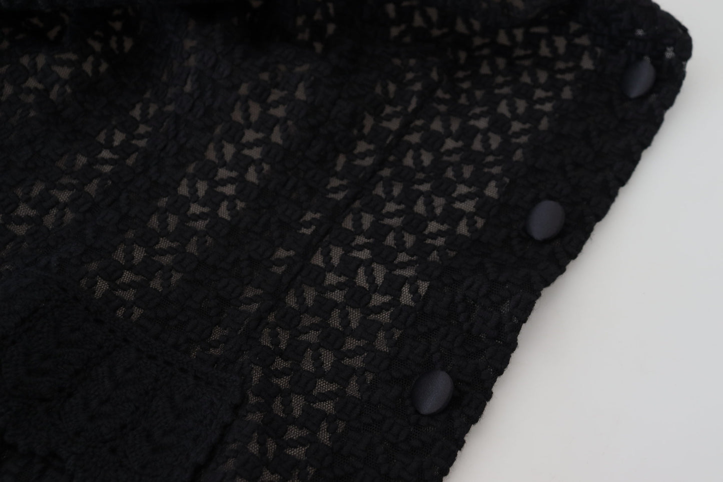 Schwarze Jacke mit gestricktem Knopfkragen aus Wolle