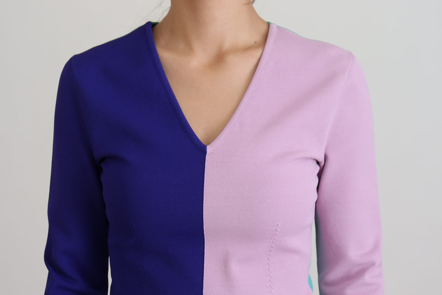 Multicolor Pullover mit V-Ausschnitt und langen Ärmeln aus Viskose