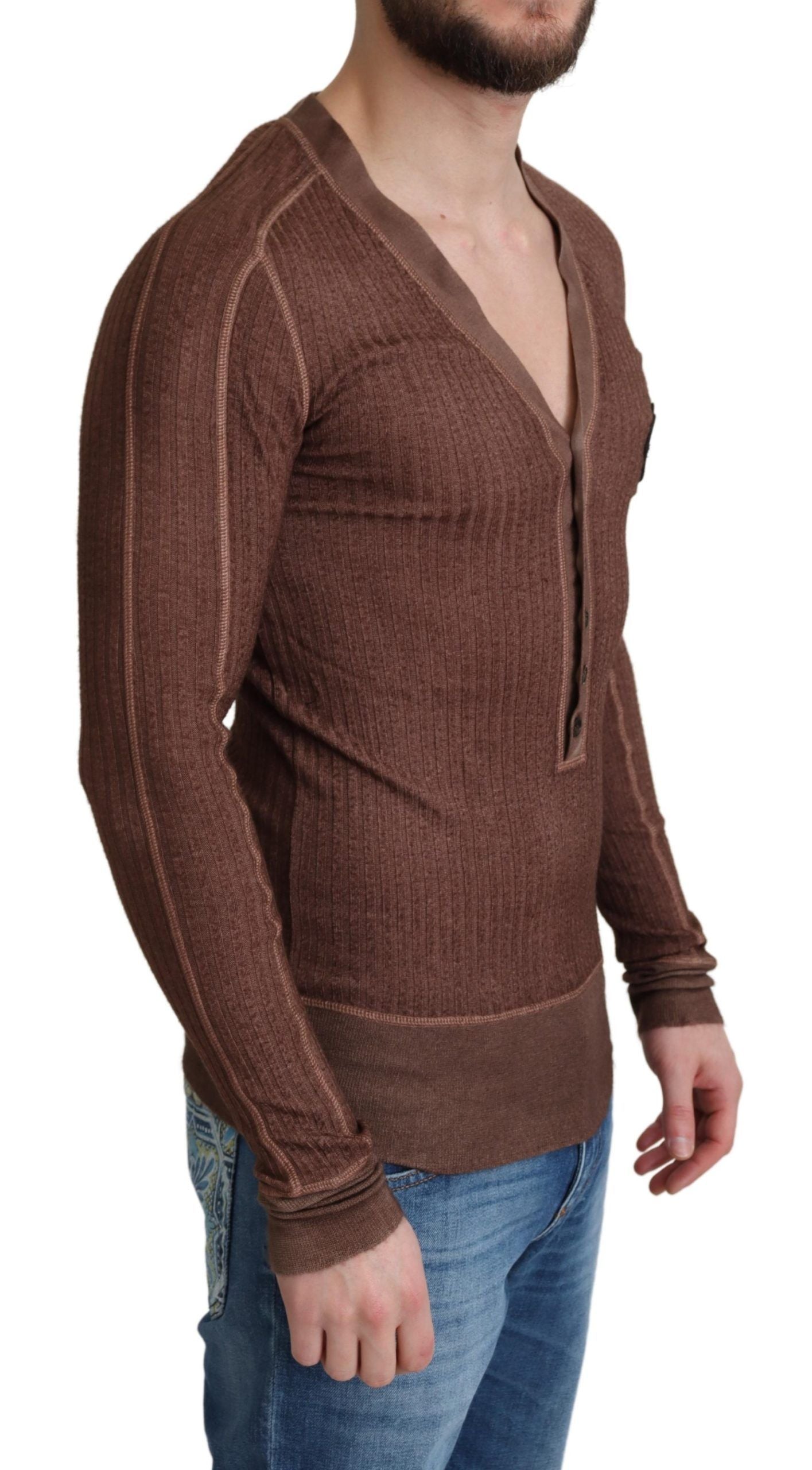 Braune Logo-Knopf-Strickjacke mit V-Ausschnitt