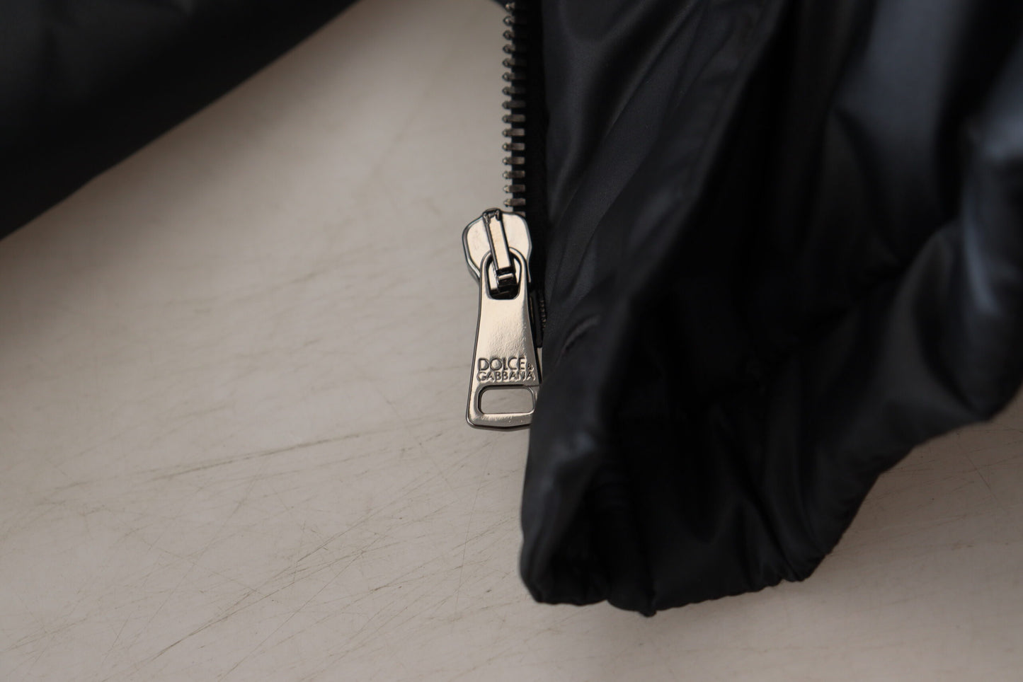 Schwarzer Polyester-Parka-Mantel mit Kapuze Winterjacke