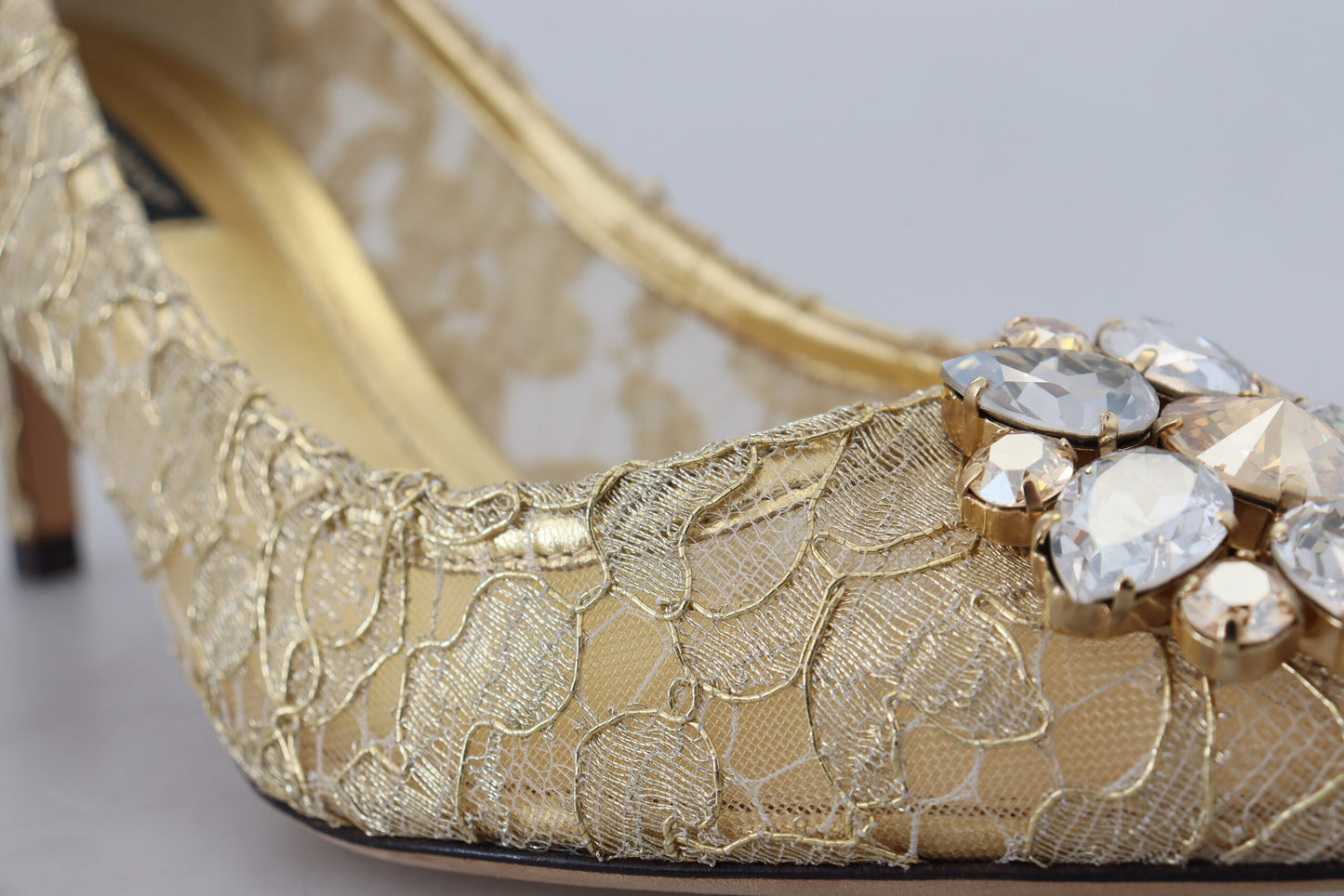 Gold Taormina Spitze Kristall Heels Pumps Schuhe