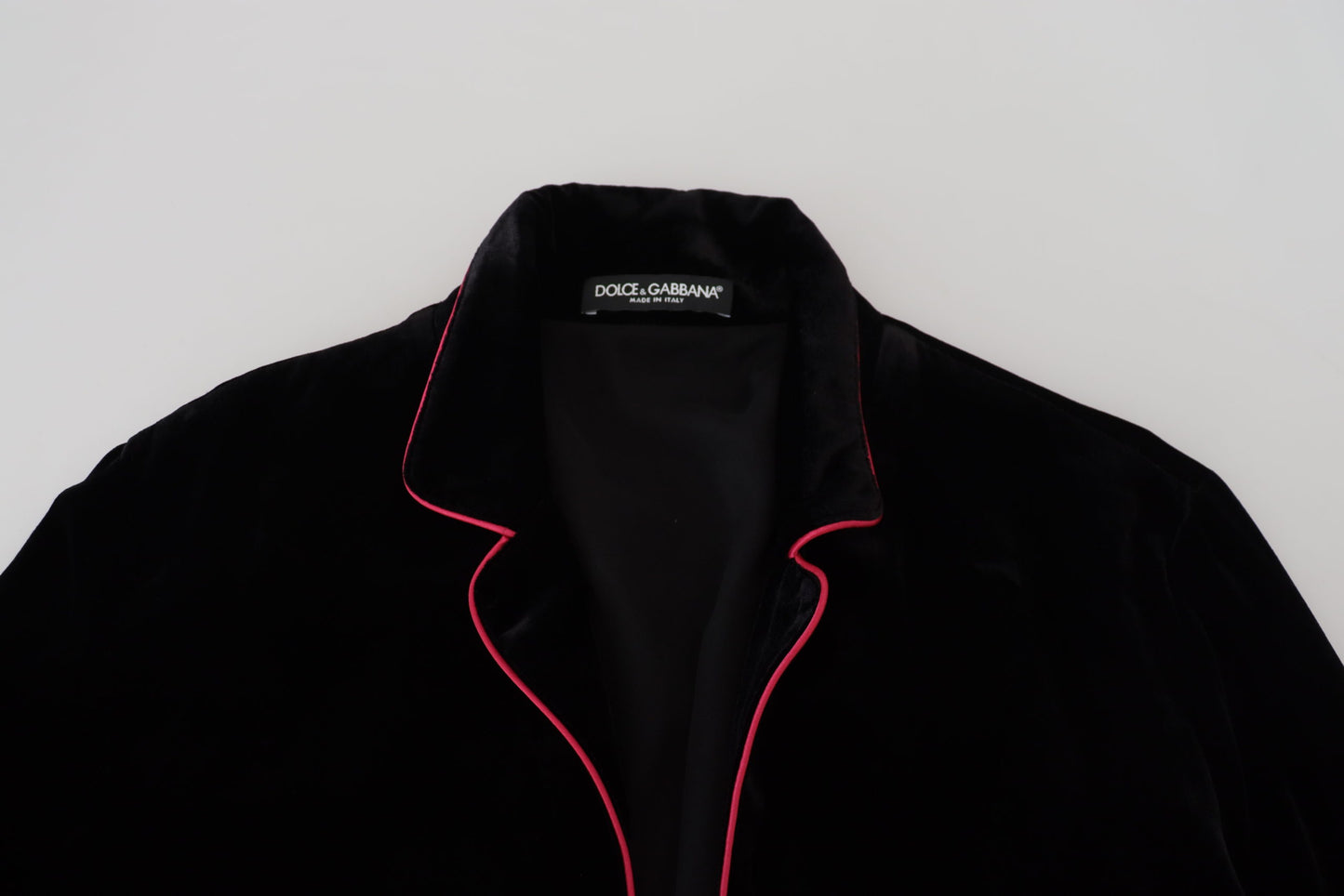 Schwarzer Blazer mit Gürtel und Knöpfen Viskosejacke