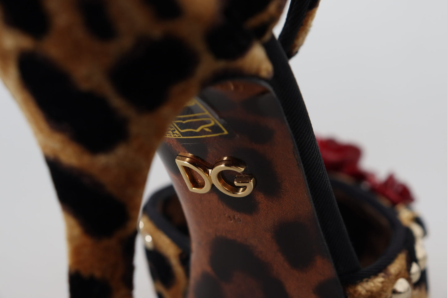 Braun verschönert Leopard Print Heels Schuhe