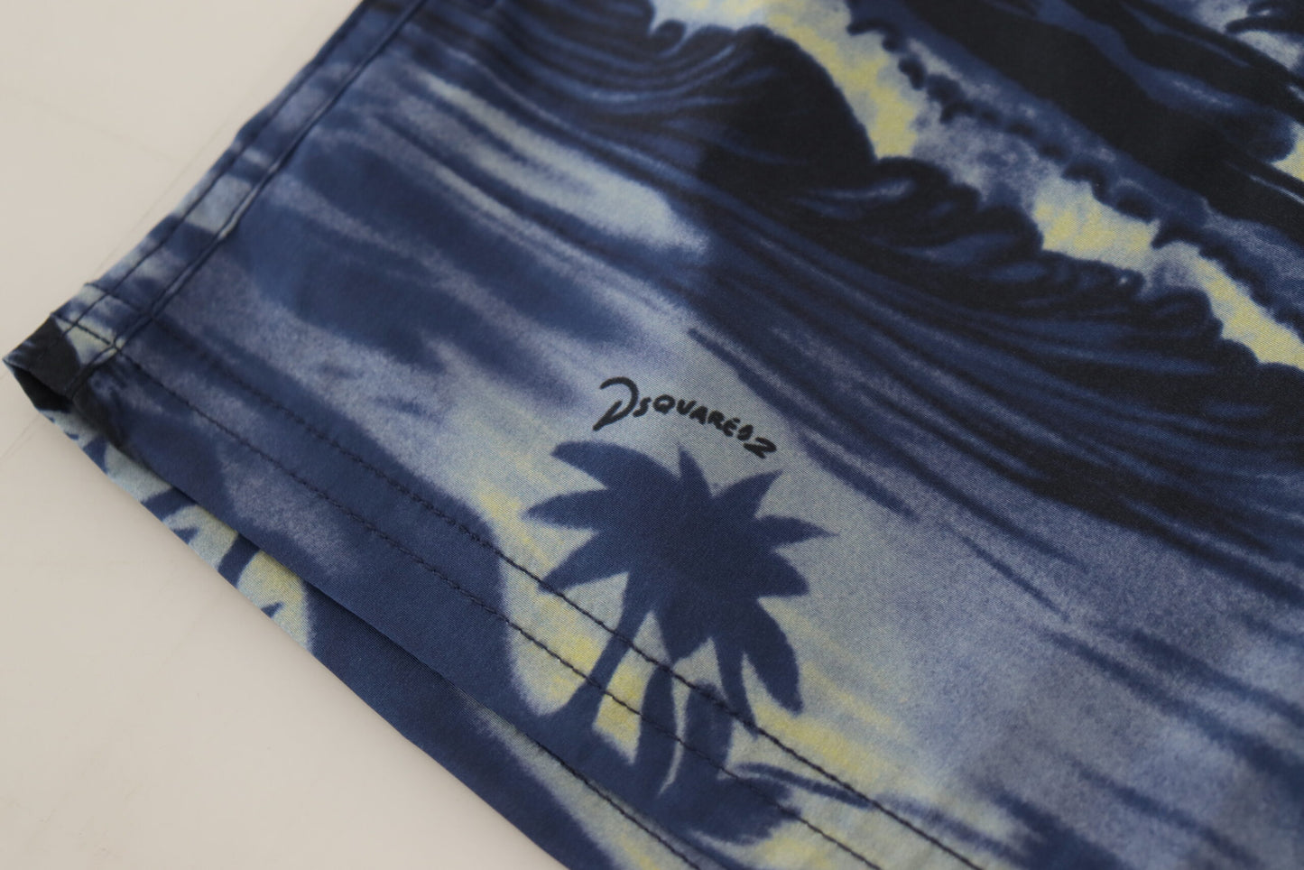 Blaue Tropical Wave Design Strandbekleidung Shorts Bademode