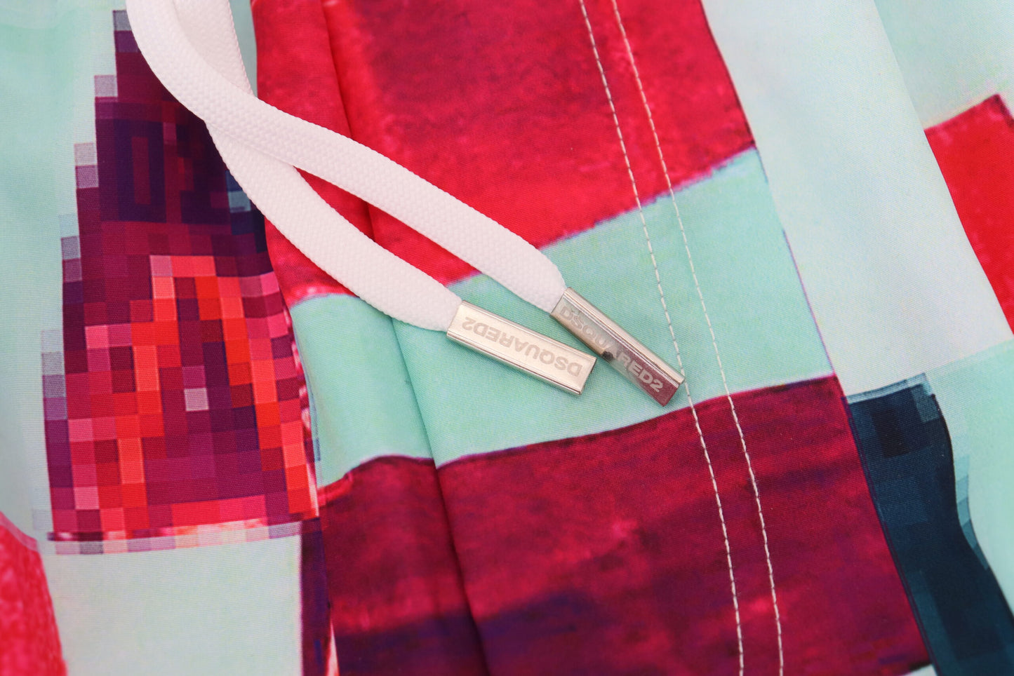 Mehrfarbig bedruckte Beachwear Shorts Bademode