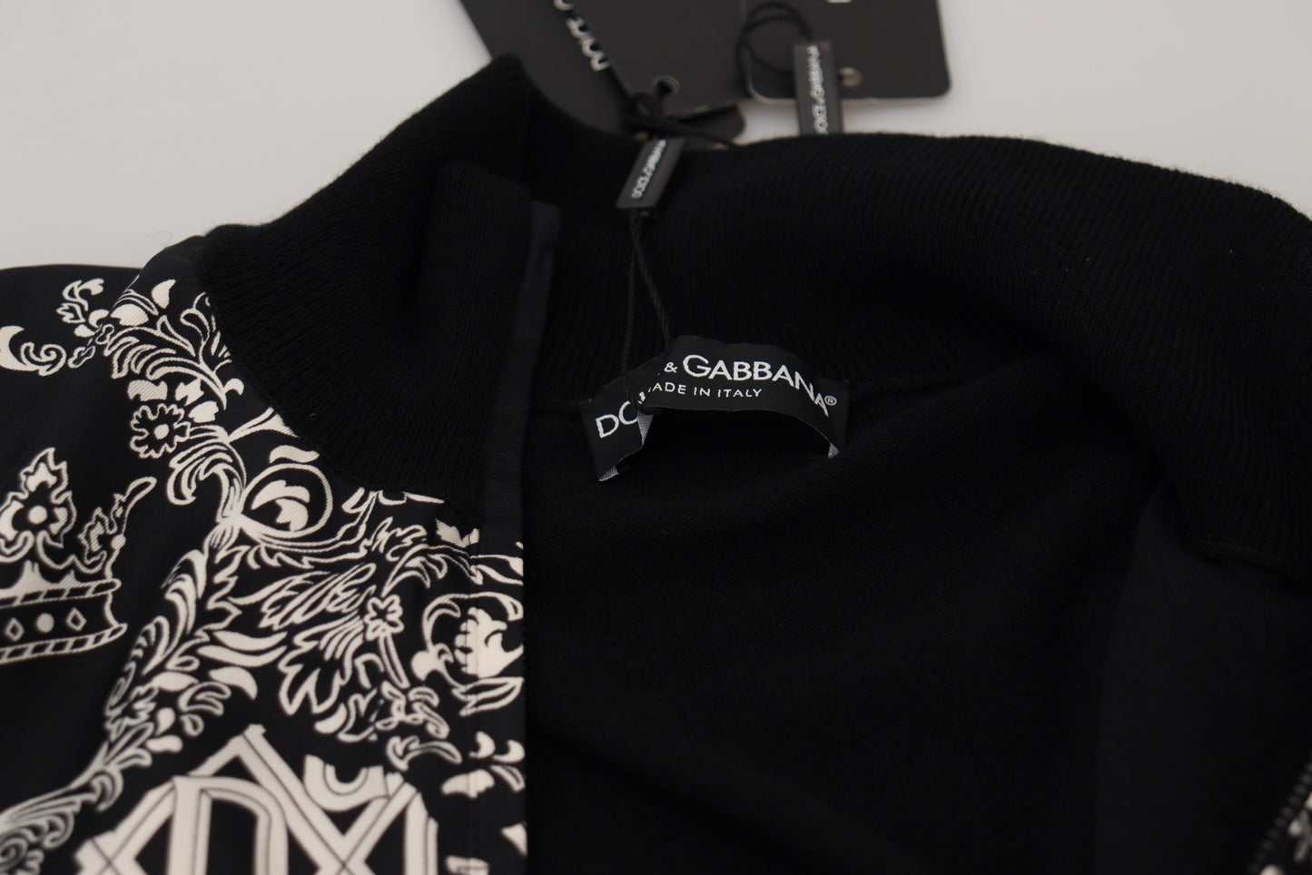 Schwarzer Bandana Kaschmir Pullover mit Reißverschluss