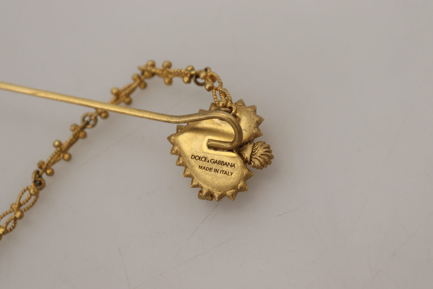 Gold-Ton Messing Herz DG Logo Kette Pin Brosche