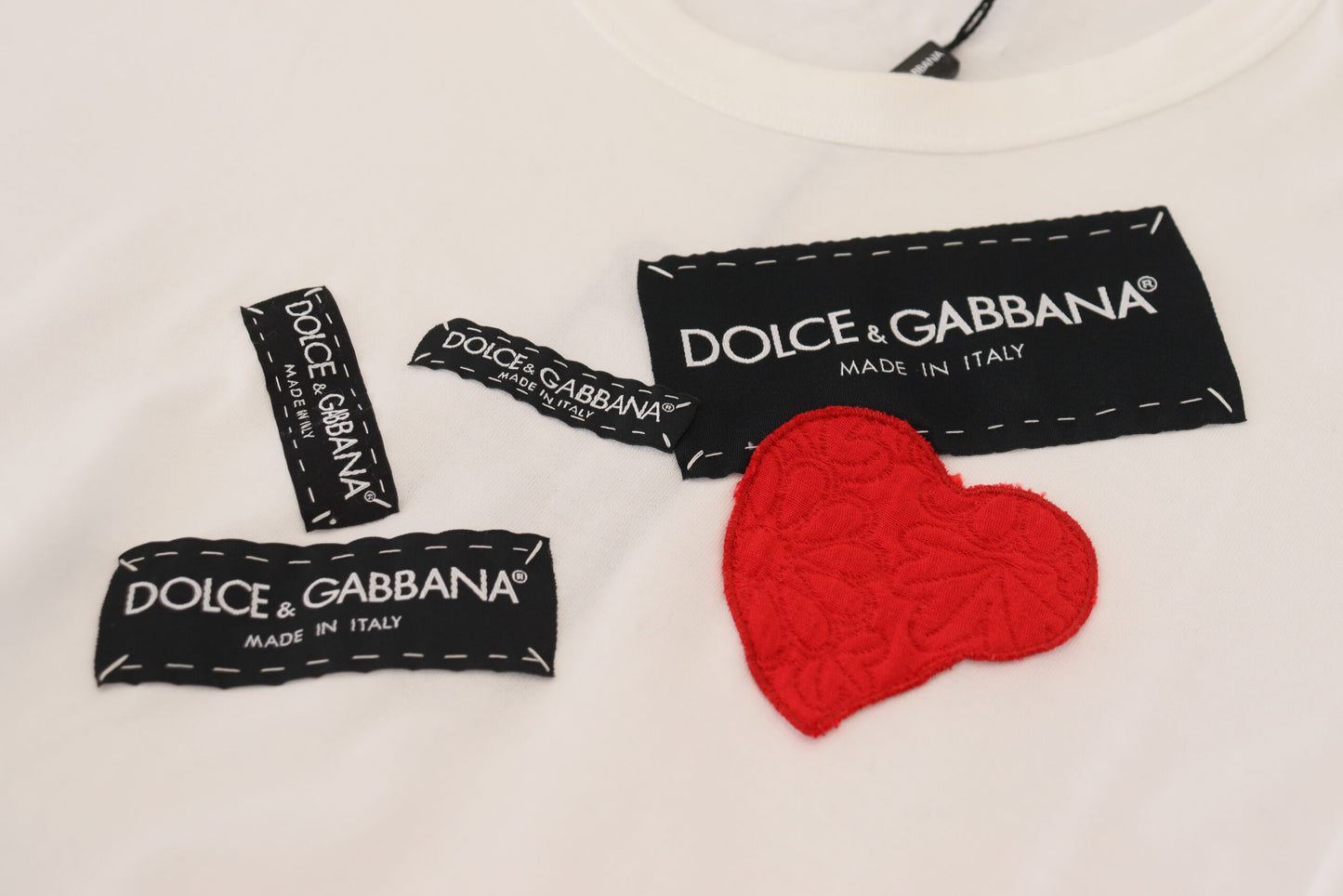 Weißes Baumwoll-DG-Patchwork-T-Shirt mit kurzen Ärmeln