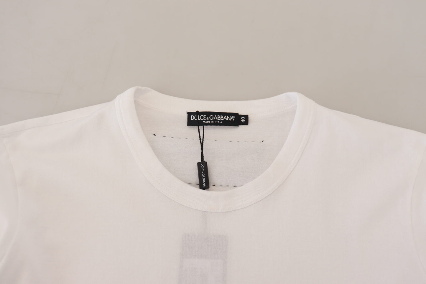 Weißes bedrucktes Baumwoll-T-Shirt mit kurzen Ärmeln