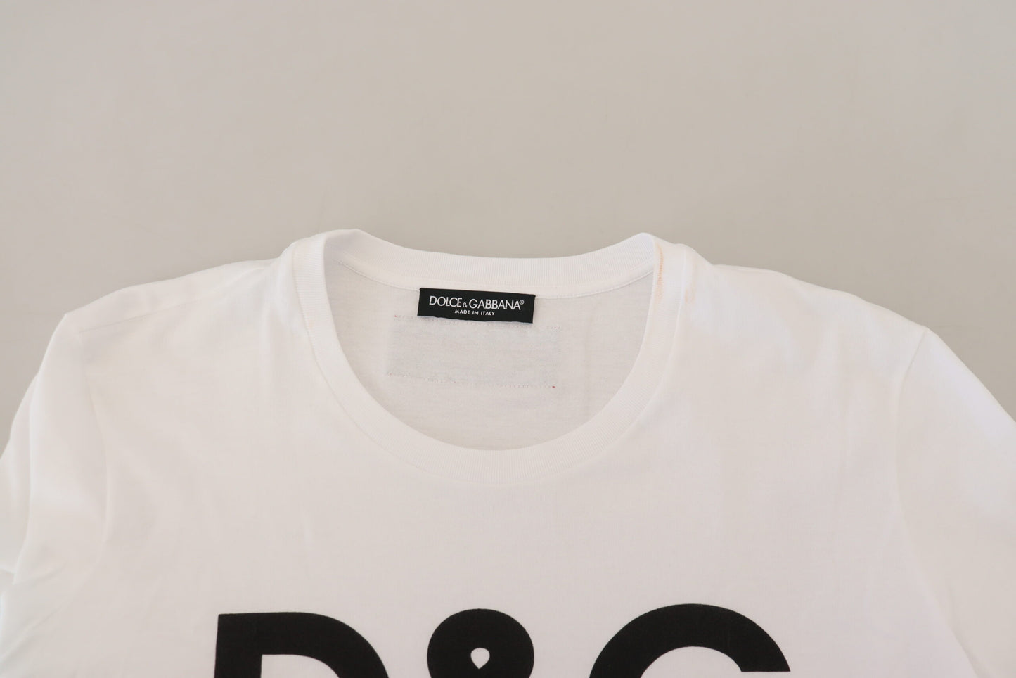 Weißes DG Logo bedrucktes kurzärmeliges Top