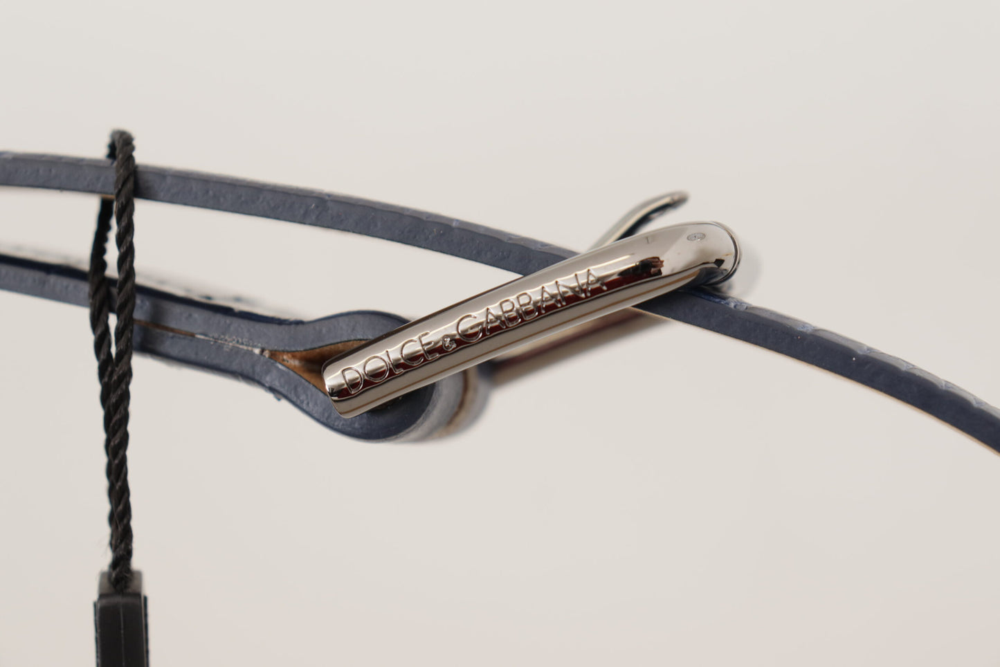 Gürtel Blau Exotisches Leder Silber Metall Logo Schnalle Kleid