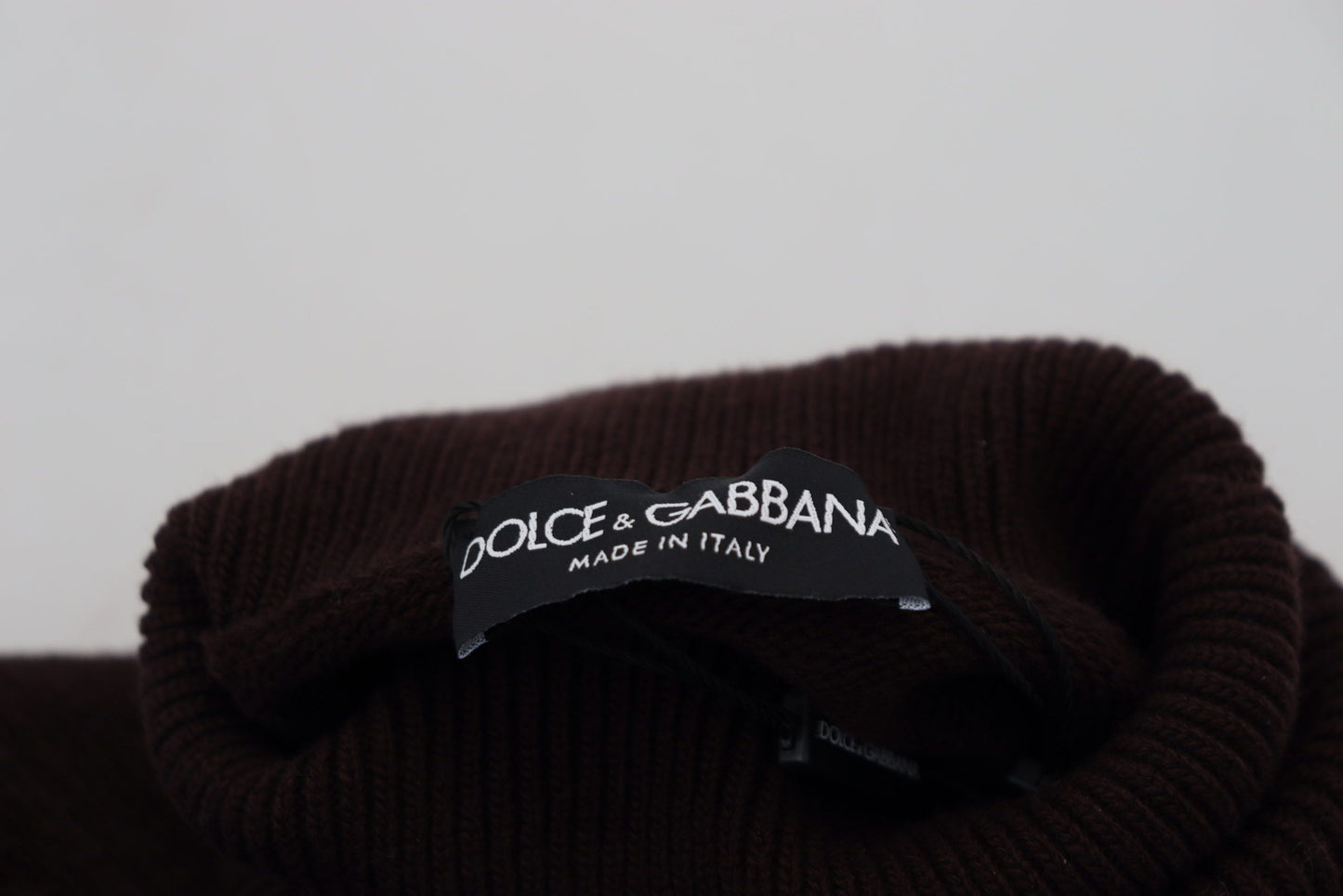 Pullover mit Rollkragen aus brauner Wolle