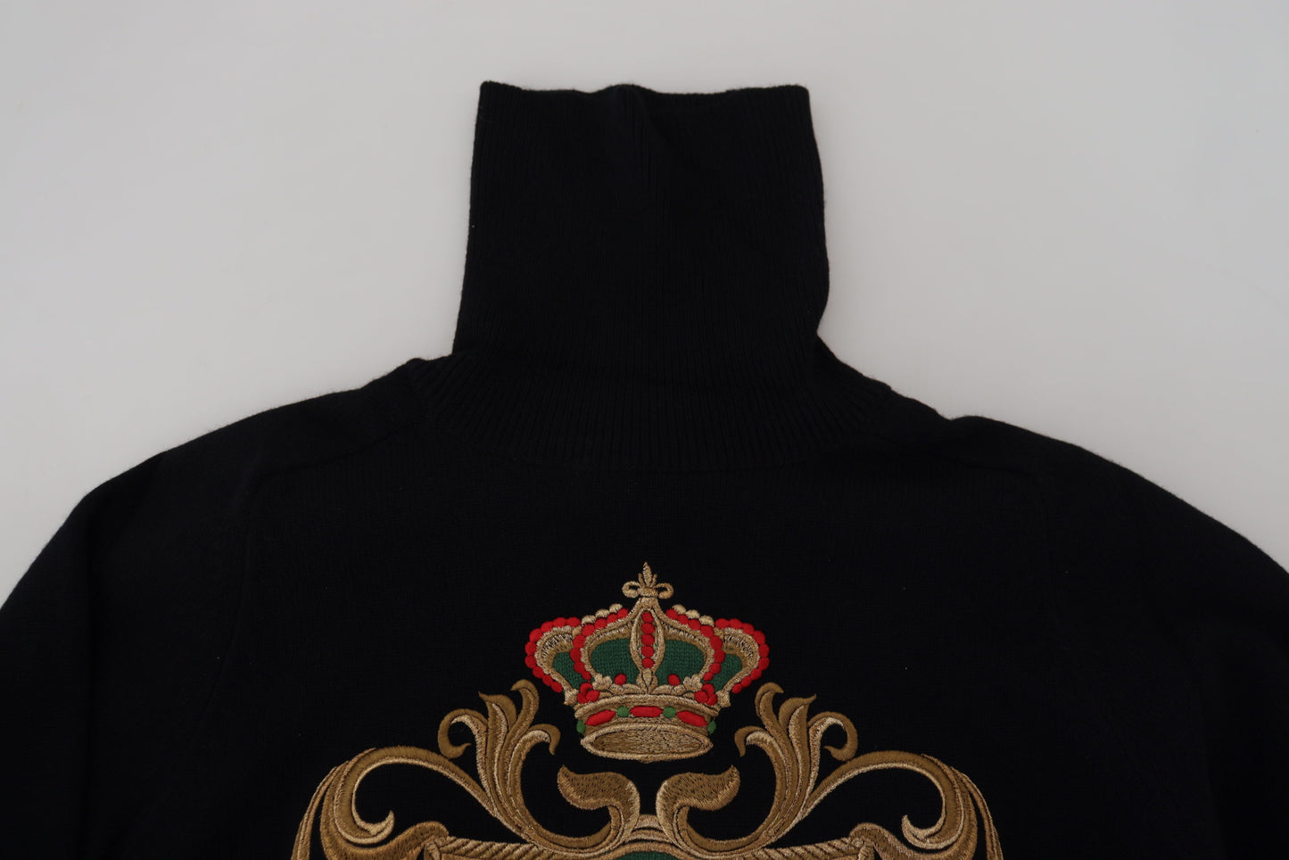 Schwarzer Kaschmir-Rollkragenpullover mit Krone