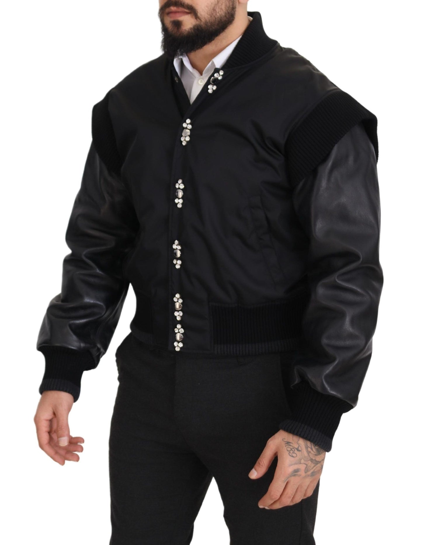 Schwarzes Nylon Kristalle Mantel Knöpfe Jacke