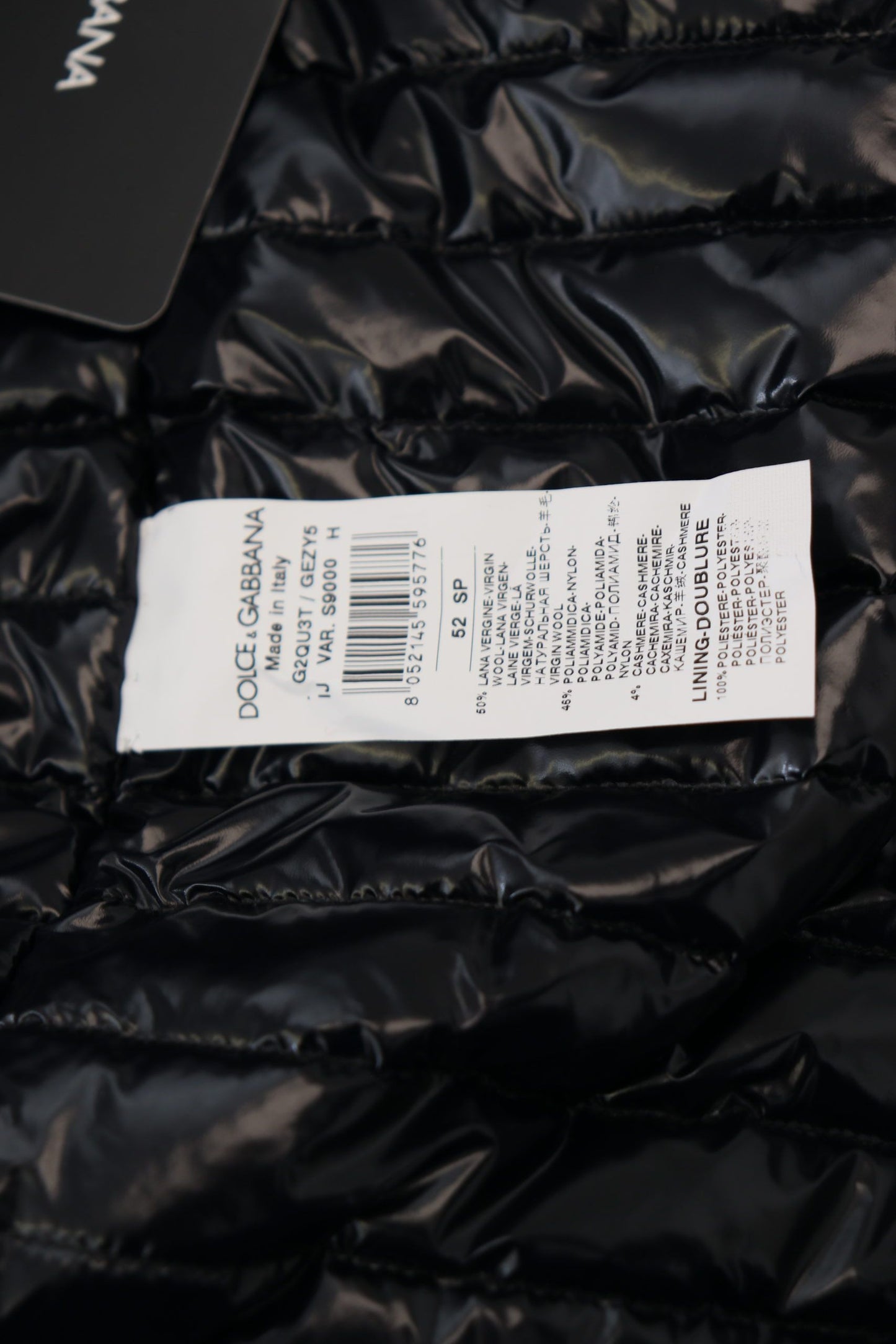 Schwarze Jacke mit durchgehendem Reißverschluss und Kragen aus Wolle