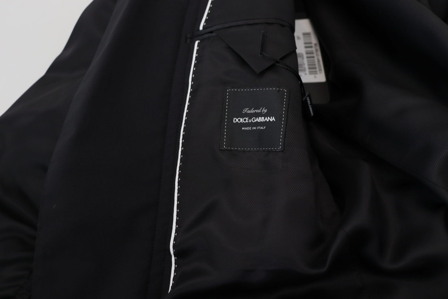 Schwarze Jacke mit langen Ärmeln und durchgehendem Reißverschluss aus Wolle
