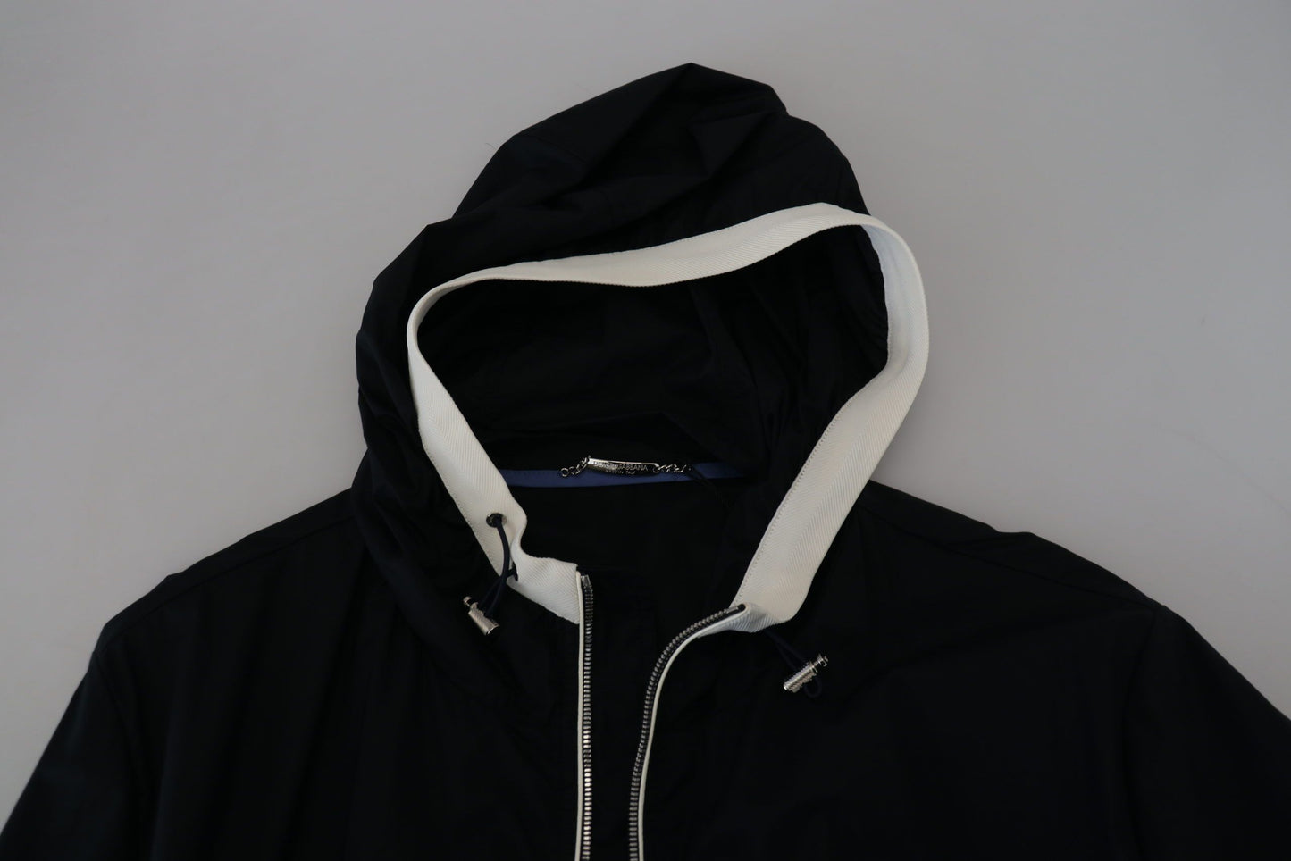 Schwarze Baumwolljacke mit Kapuze und durchgehendem Reißverschluss für Männer