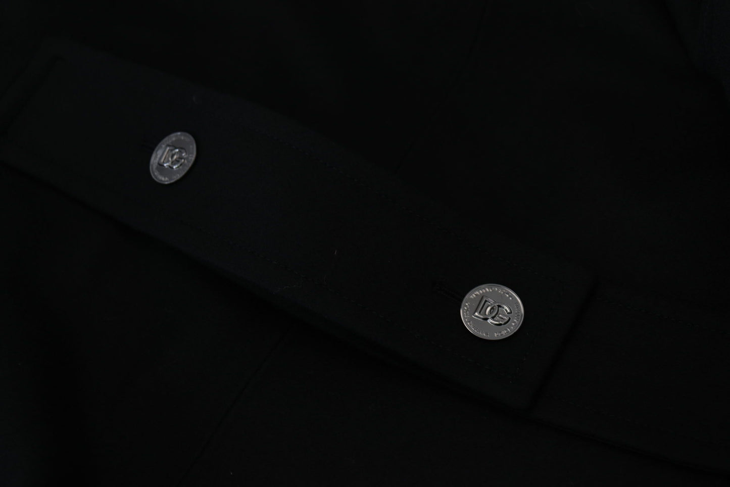 Schwarzer Trenchcoat aus Wolle Jacke