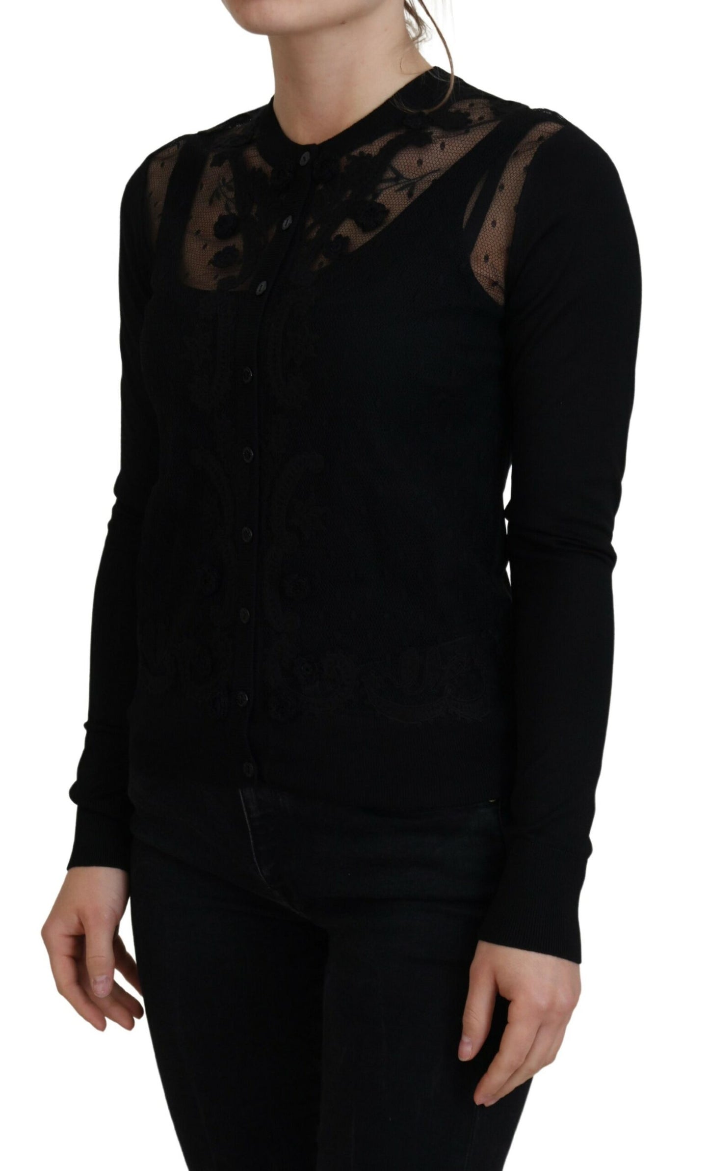 Schwarzer Strickpullover mit floraler Spitze und Knopfleiste