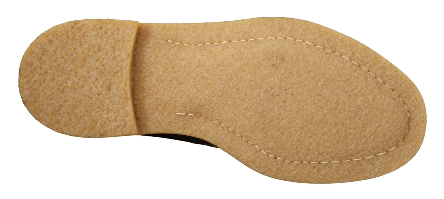 Braune Samtstiefel aus exotischem Leder