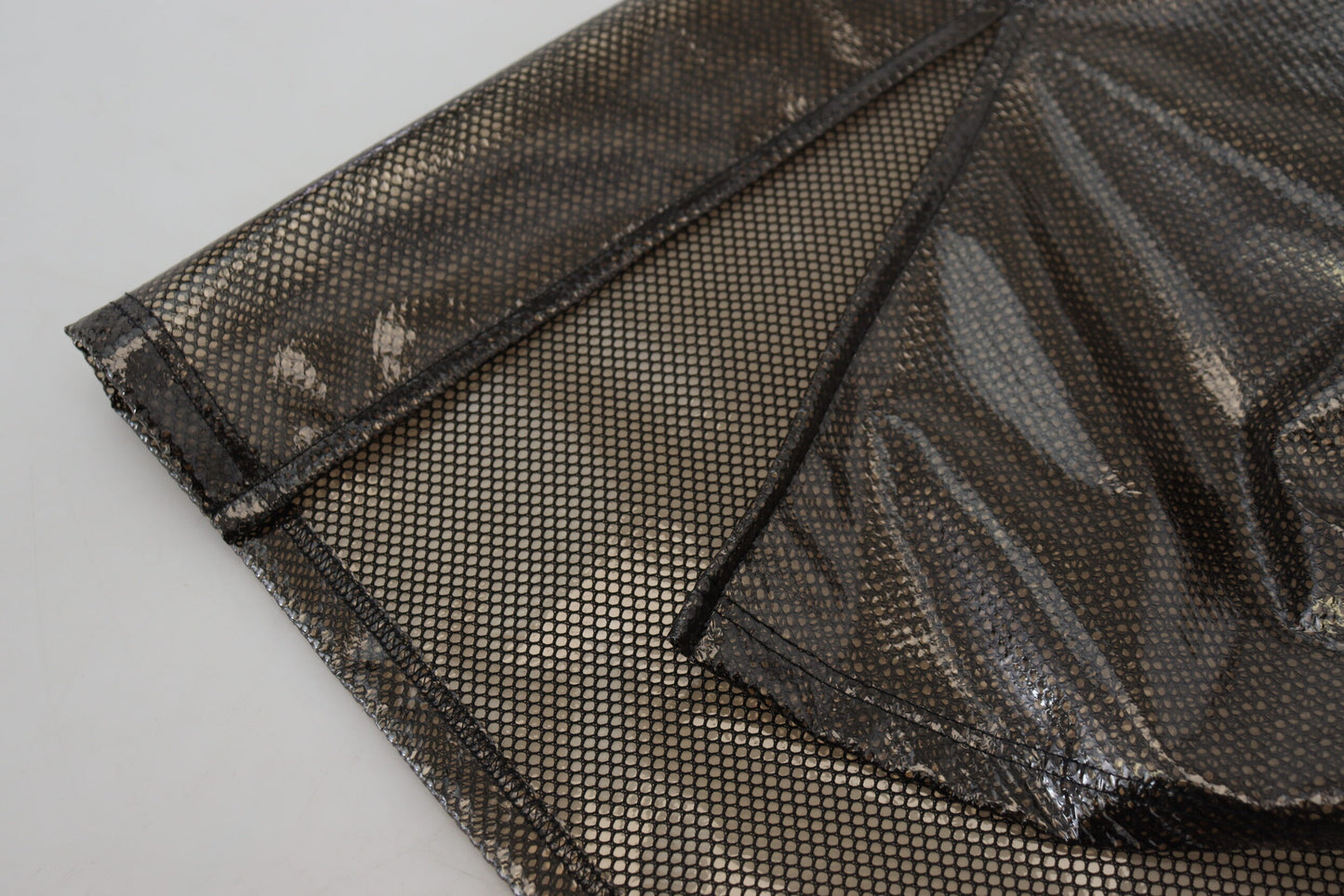 Schwarzes ärmelloses Nylon-Tank-Logo-Top aus Mesh